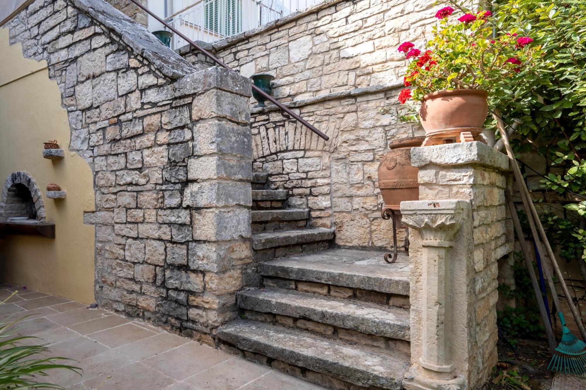 Domus Templaris Bed & Breakfast Terlizzi Exterior photo